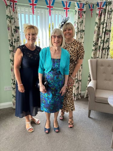 Carousel post from Collingwood Court care home.