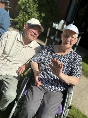 Carousel post from Collingwood Court care home.