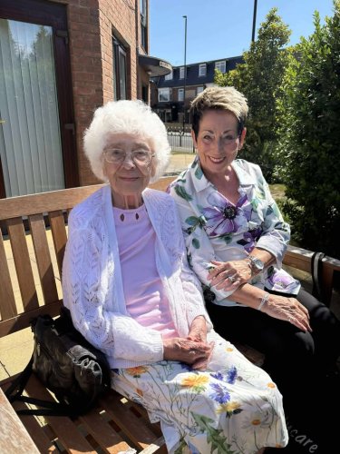 Carousel post from Collingwood Court care home.