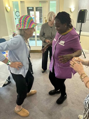 Carousel post from Collingwood Court care home.