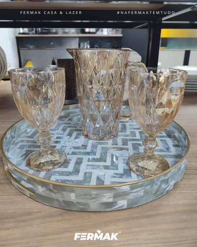 Photo post from fermakoficial.