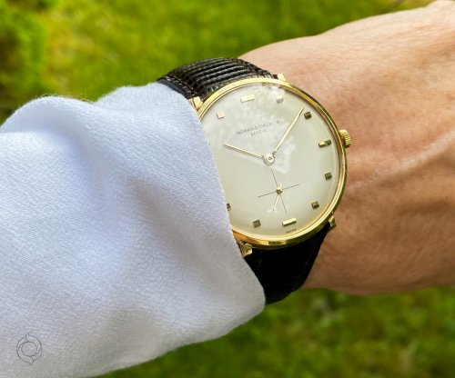 Carousel post from schoenesammleruhren.