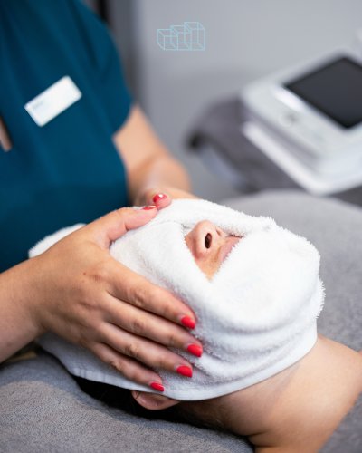 Carousel post from glasshouseretreat.