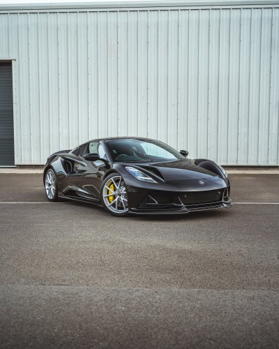 Carousel post from spotlessdetailing_group.