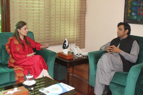 Carousel post from pakfightspolio.