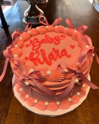 Photo post from smallcakestyler.