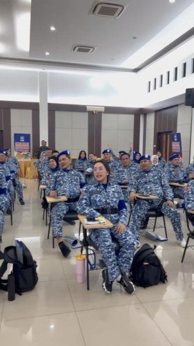Video post from amanatnasional.