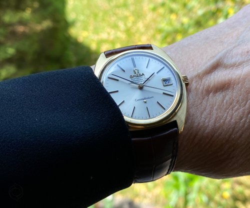 Carousel post from schoenesammleruhren.