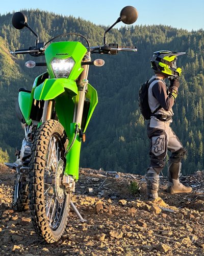 Carousel post from bertsmegamall.