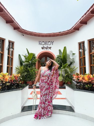 Carousel post from imahimaagarwal.