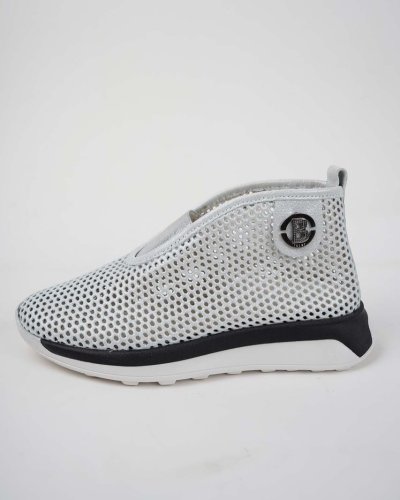 Carousel post from ossoshoes.