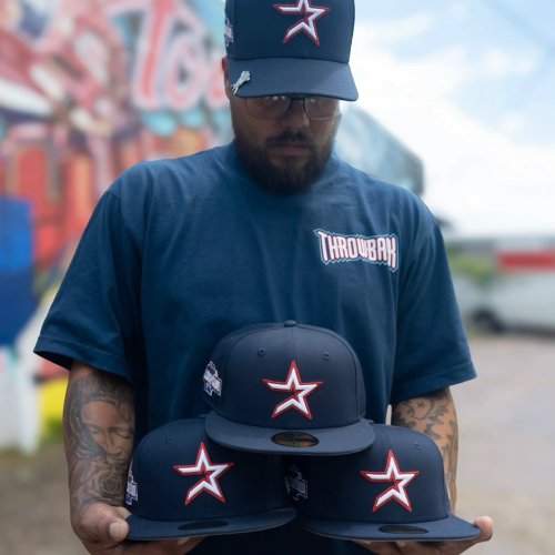 Carousel post from exclusive.fitted.