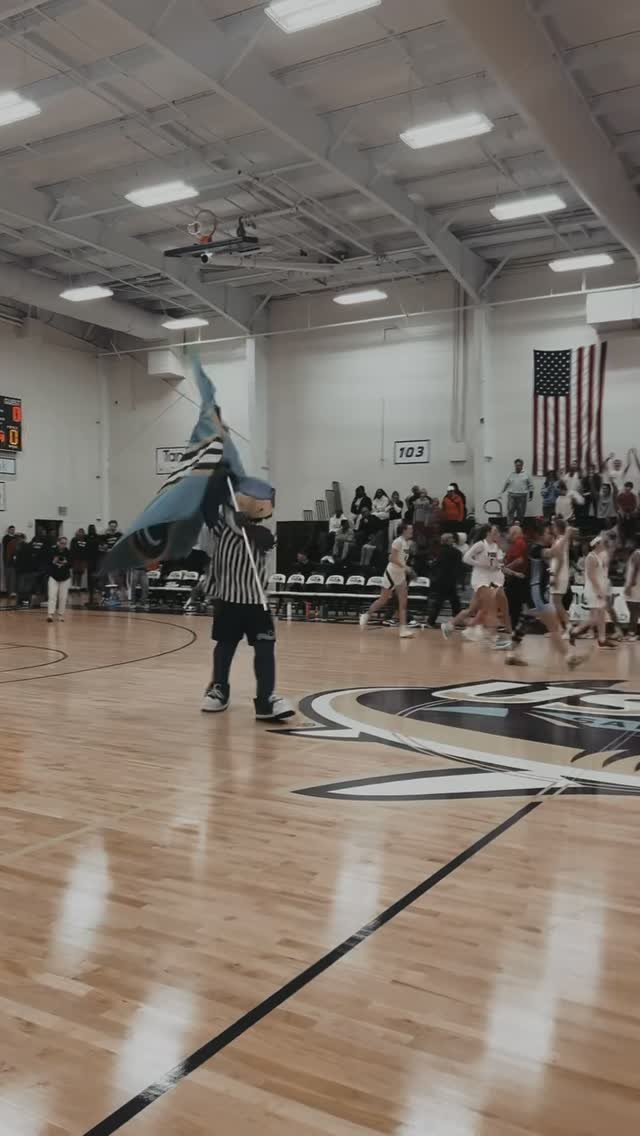 Video post from uscbsandsharks.