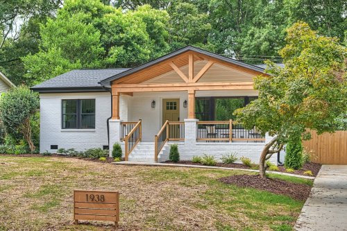 Carousel post from qcflippers.