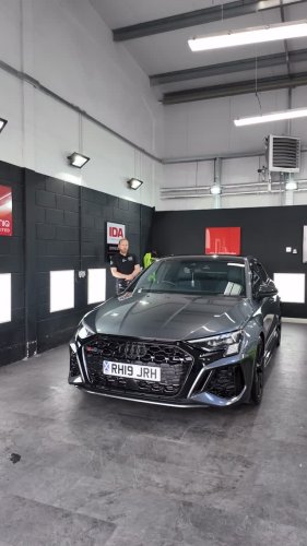 Video post from spotlessdetailing_group.