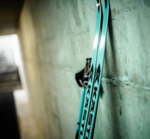 M139 KASTLE スキー靴 ブラック/ホワイト 25cm ケスレー Kästle ｜ ケスレスキー日本公式ウェブサイト