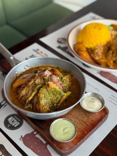 Carousel post from morogrill.