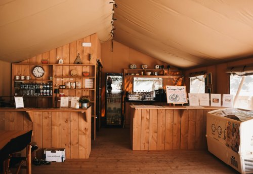 Carousel post from glampings.