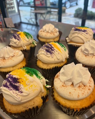 Photo post from smallcakestyler.