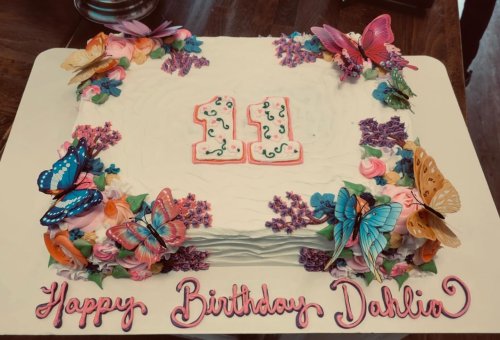 Photo post from smallcakestyler.