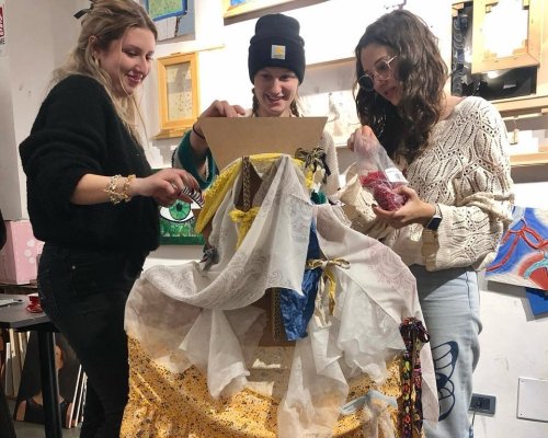 Carousel post from aur_arts.