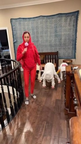 Video post from mixedchickshair.