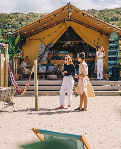 Carousel post from glampings.