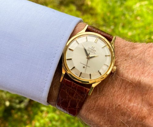 Carousel post from schoenesammleruhren.