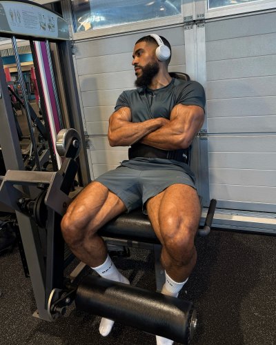 Carousel post from ph_gains.