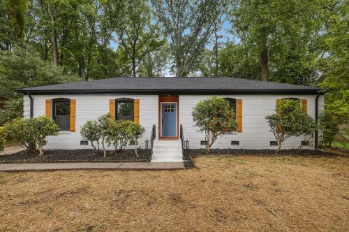 Carousel post from qcflippers.