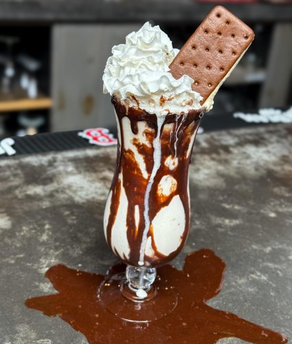 Photo post from laurasbarandgrill.