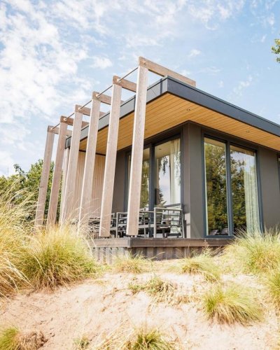 Carousel post from glampings.