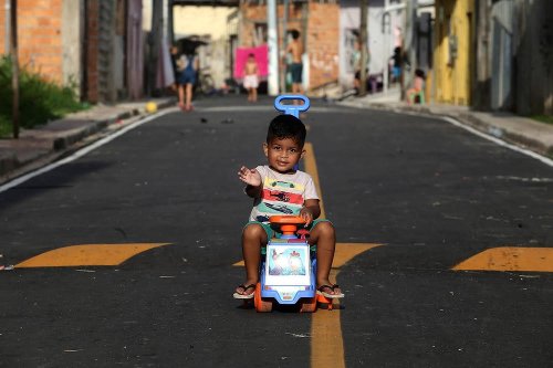 Carousel post from ananindeuapma.