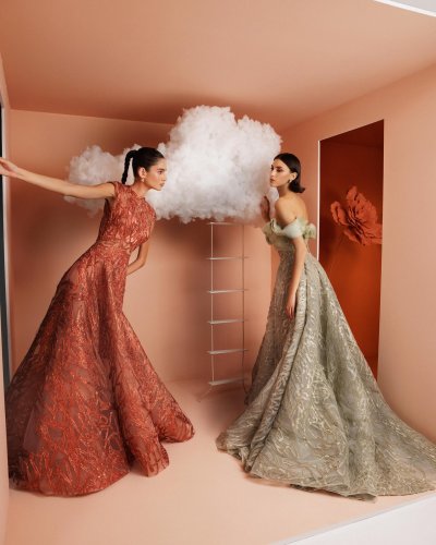 Carousel post from jolibride.