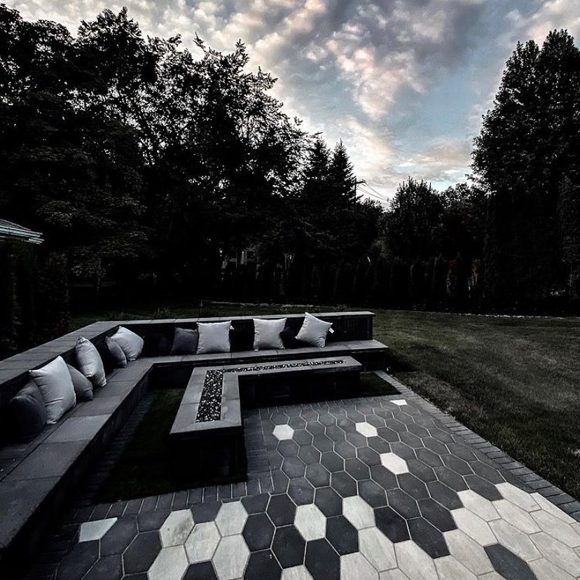 Photo post from techobloc.