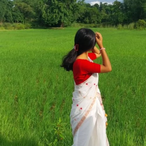 Carousel post from gangutri_2.0.