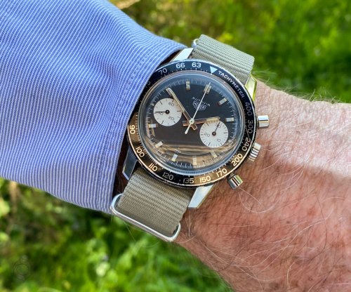 Carousel post from schoenesammleruhren.