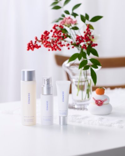 Carousel post from dermed_official.