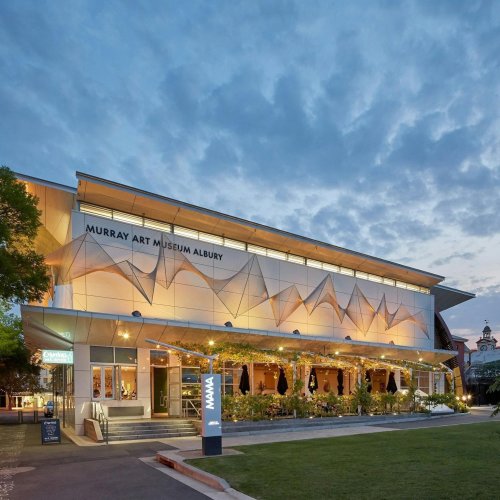 Carousel post from visitalburywodonga.