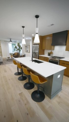 Video post from qc.builders.