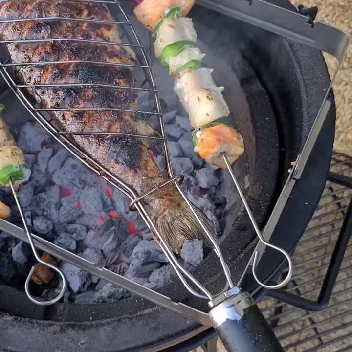 Carousel post from bbqlads.