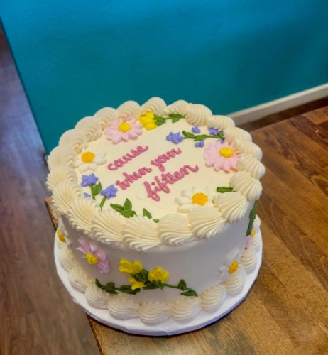 Photo post from smallcakestyler.
