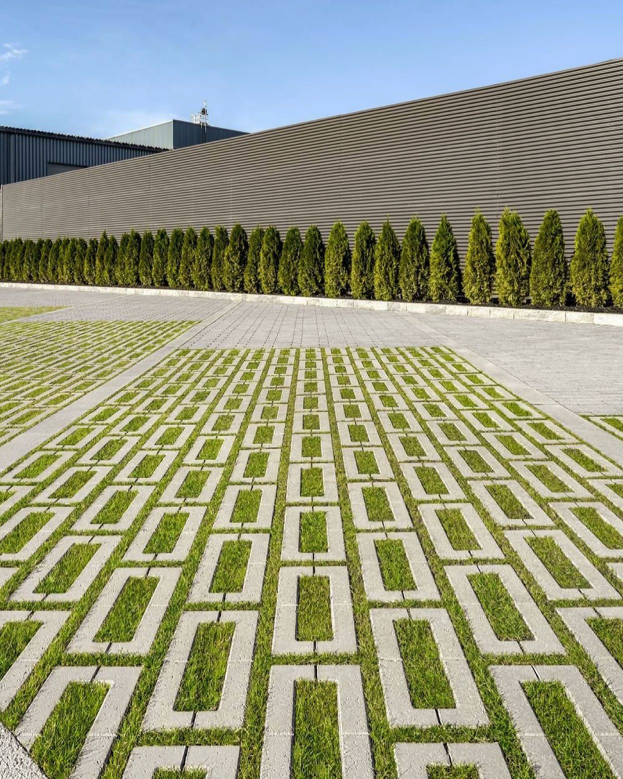 Photo post from techobloc.
