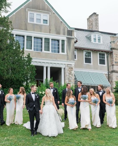 Carousel post from lelitebridal.