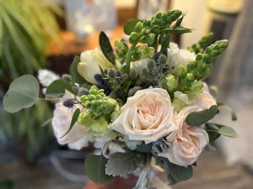 Carousel post from la_gifteria.