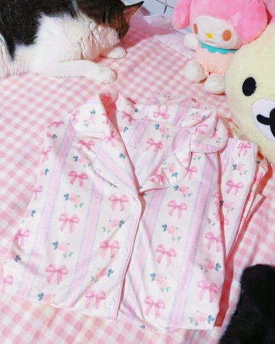 Carousel post from margaritabloom.