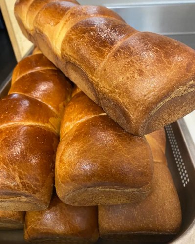 Carousel post from miditreizepontarlier.