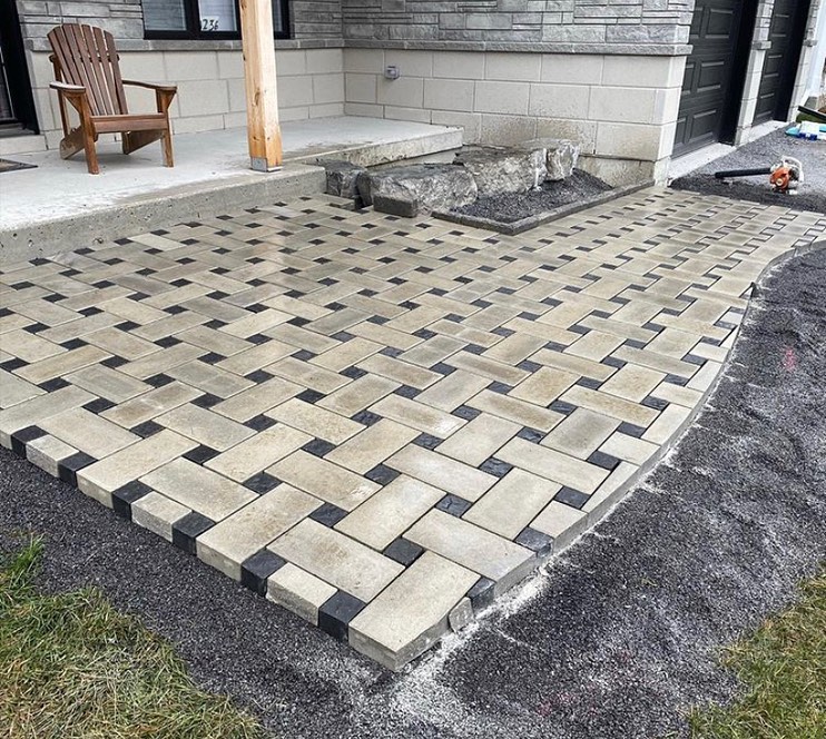Carousel post from techobloc.