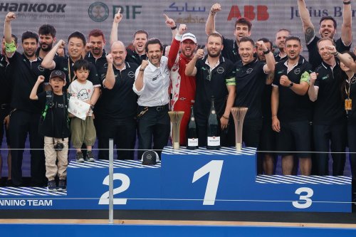 Carousel post from matt_airxl.