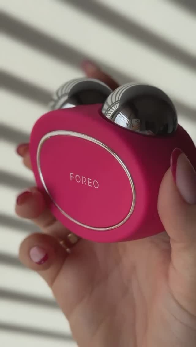 FOREO BEAR™ mini | Compact Microcurrent Device | Instant Facelift